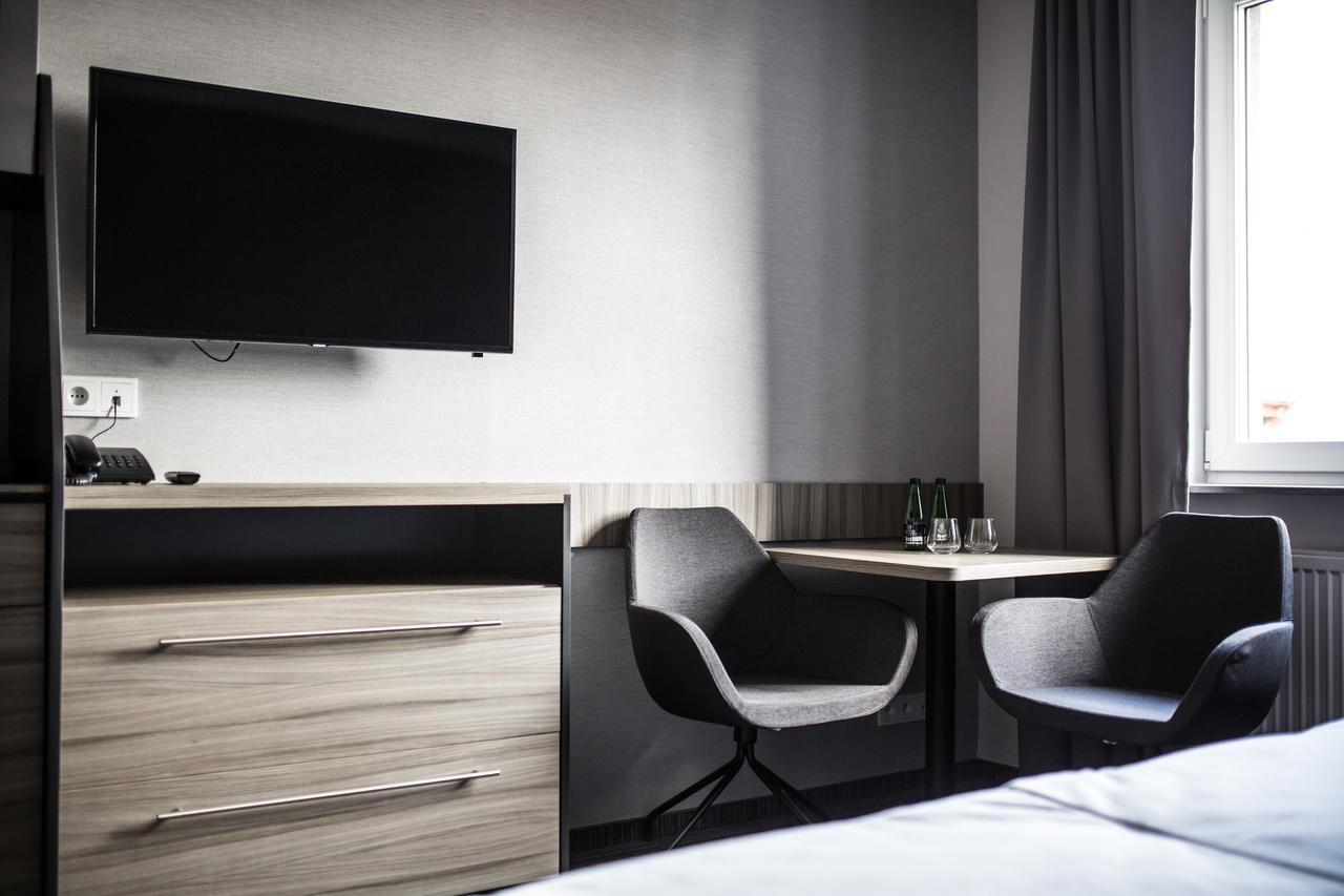 Hotel Mazurek Koło Esterno foto