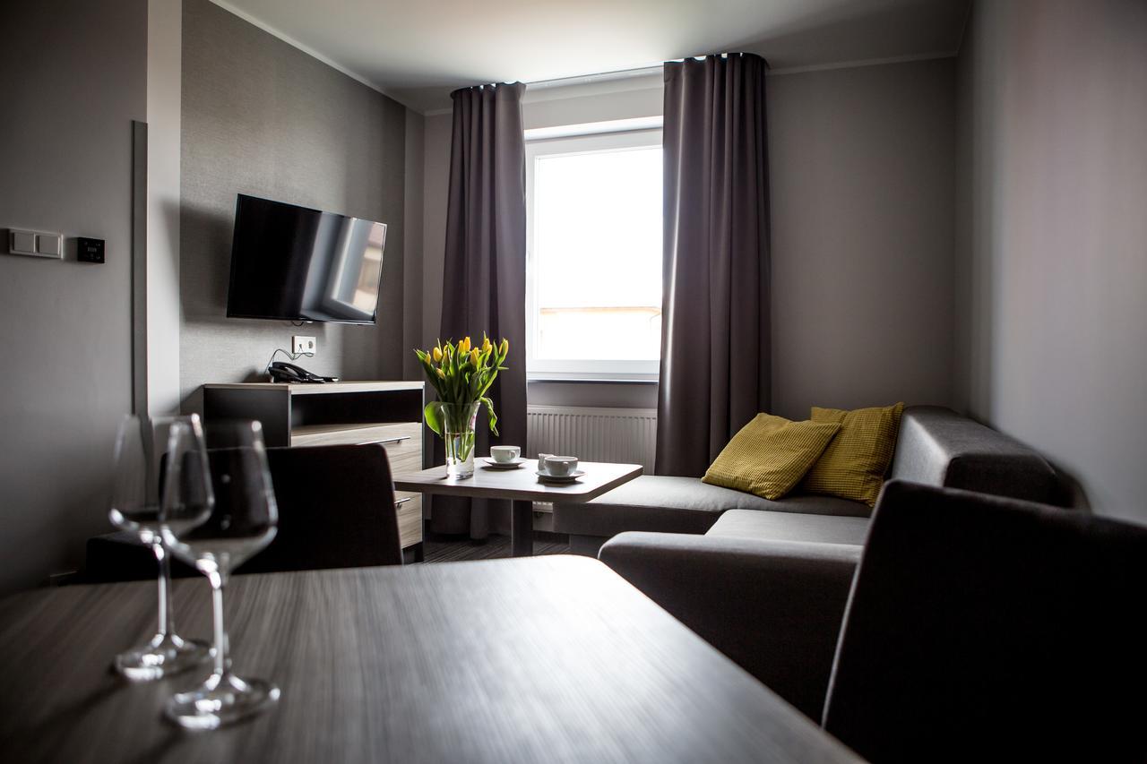 Hotel Mazurek Koło Esterno foto